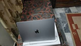 MacBook air 15 inch M2 2023