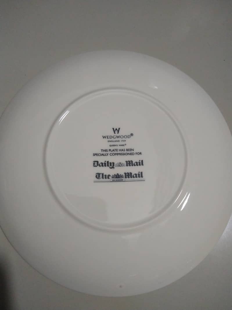 Vintage Queen Elizabeth Porcelain Plate 1