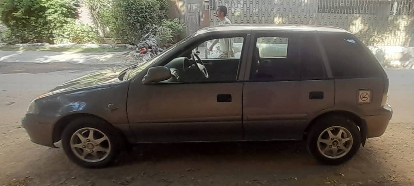 Suzuki Cultus 2016 LE 7