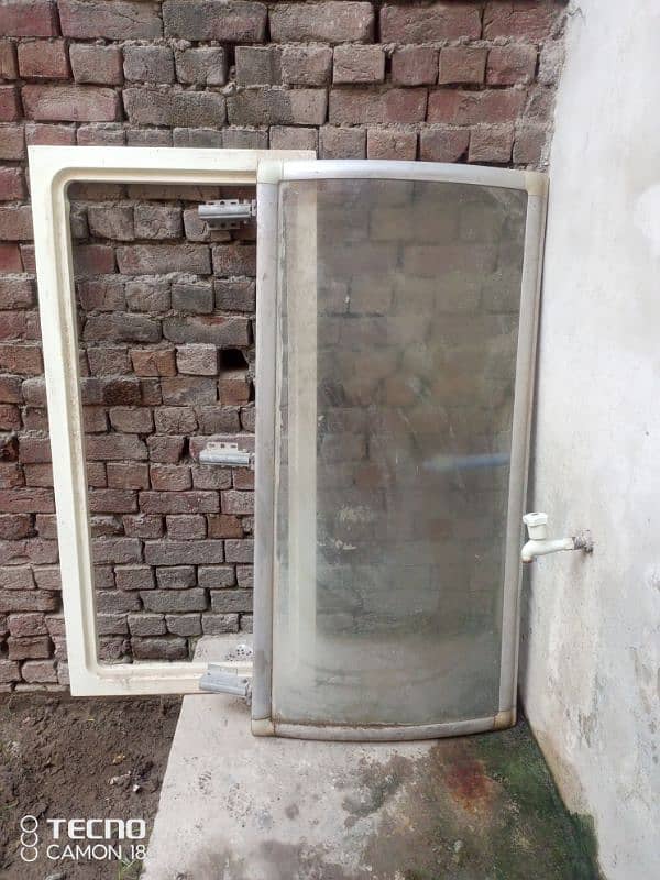 deep freezar glass door & liner 1