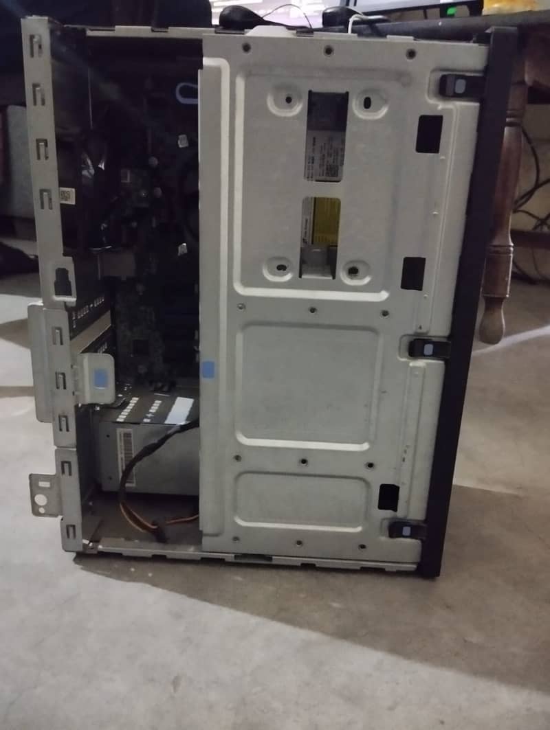 Dell Optiplex 3060 tower 4