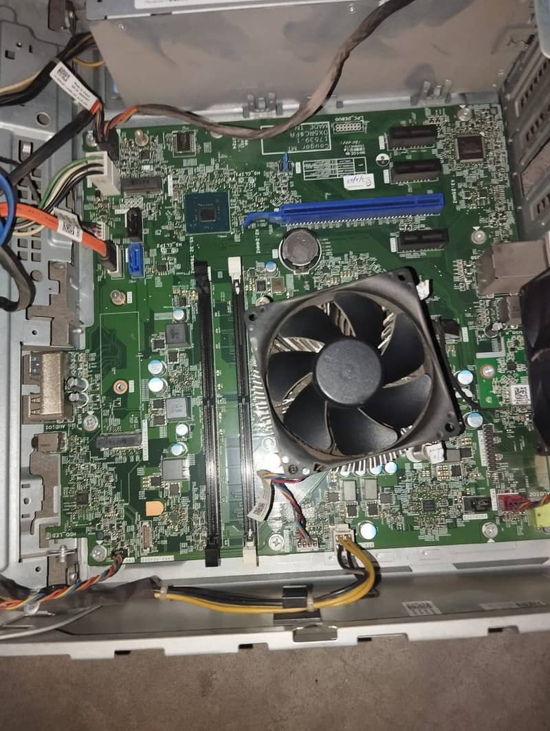 Dell Optiplex 3060 tower 8