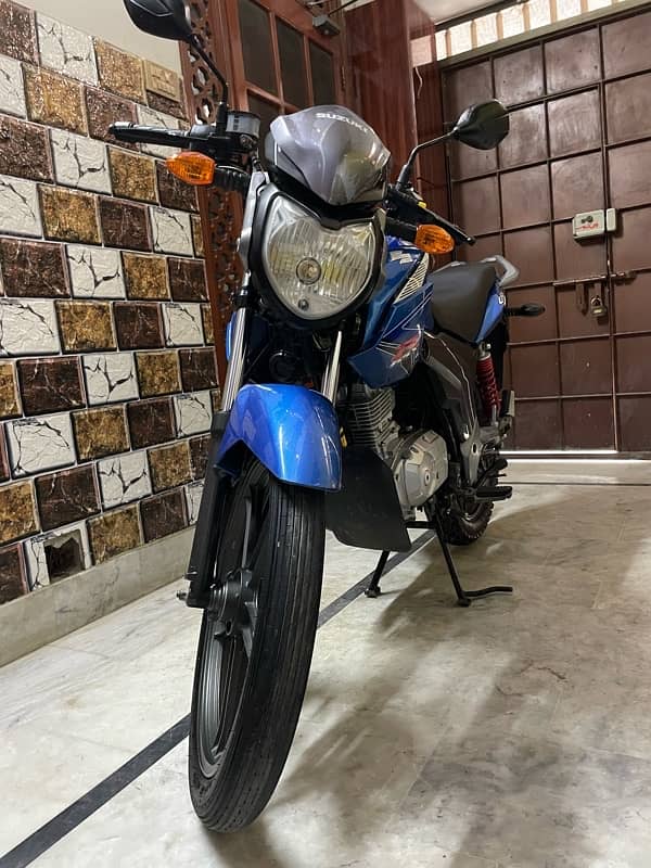 Suzuki GSX 125 2