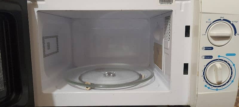 Dawlance Microwave Oven 2