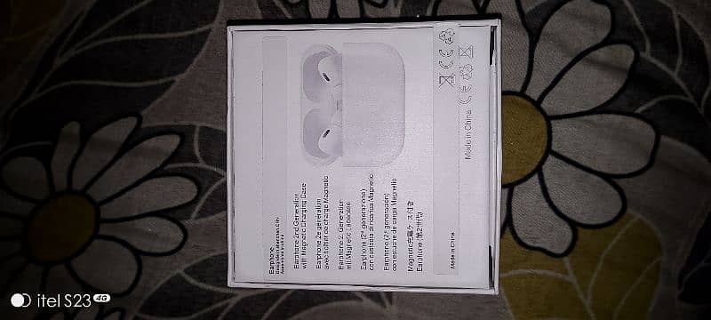 Apple EarPods Pro 2nd Gen - 3000 1