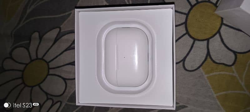 Apple EarPods Pro 2nd Gen - 3000 4