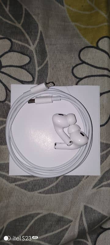 Apple EarPods Pro 2nd Gen - 3000 7