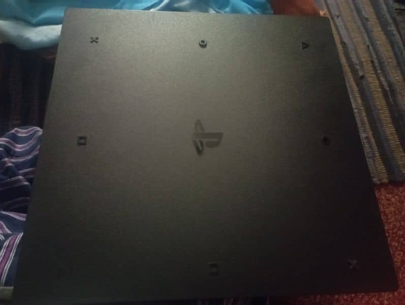 PS4 pro 500GB in good condition 2021 variant 7