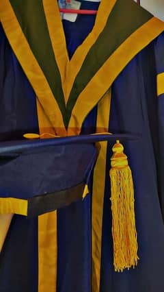 Convocation dress