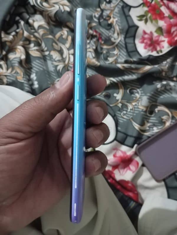 vivo 2015 y1s 4