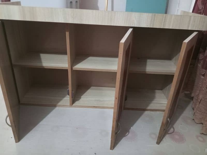 Three cabinets With Two portion Each 3