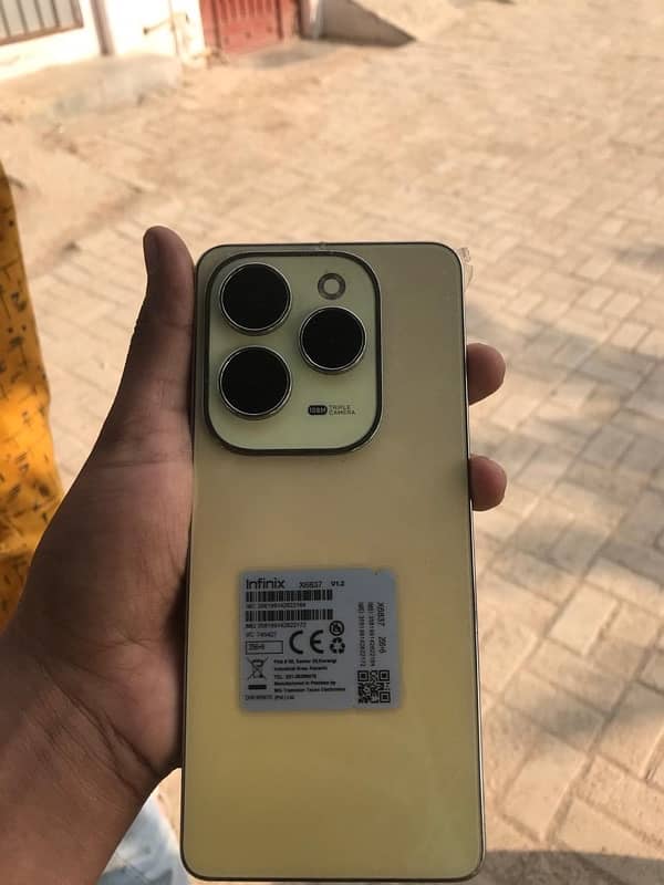 infinix hot 40 pro 7