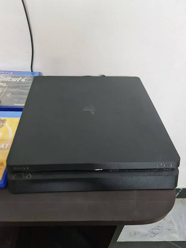 ps4 500gb with 3 controller and 11 games 2