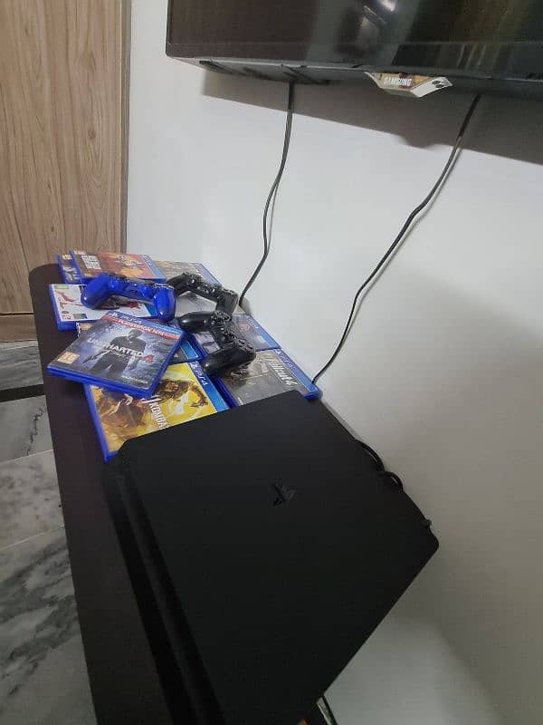 ps4 500gb with 3 controller and 11 games 4