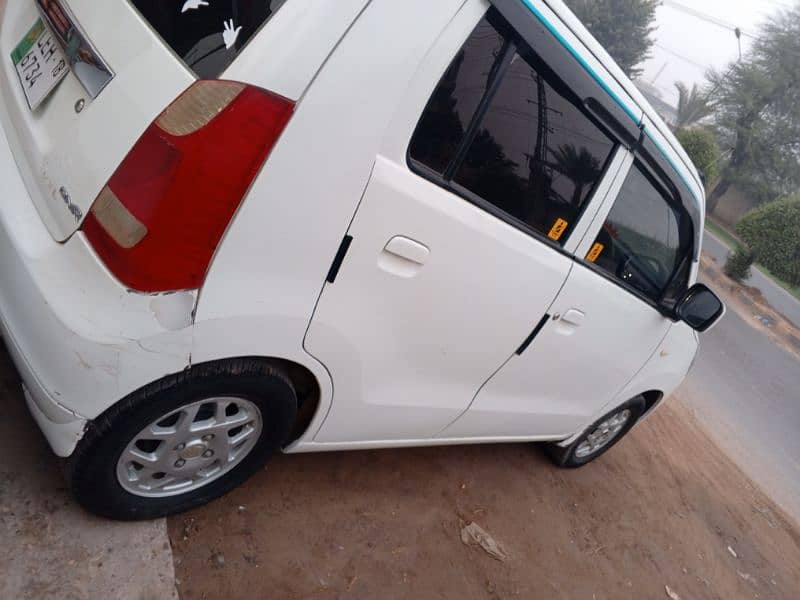 Suzuki Wagon R 2018 11