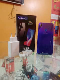 vivo y85 (4/64) ram full new with box and charger lush condition