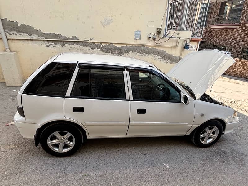 Suzuki Cultus VXL 2016 4