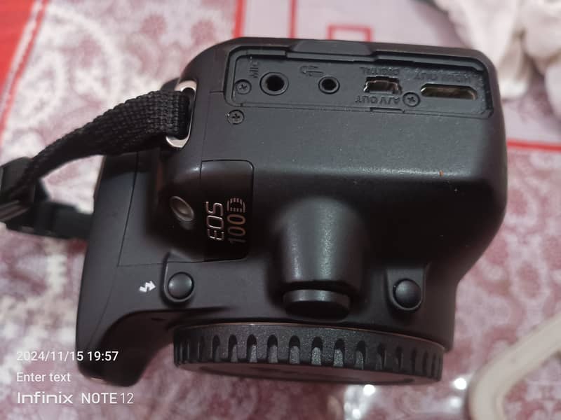 100D canon with 18-55 STM Lens 0