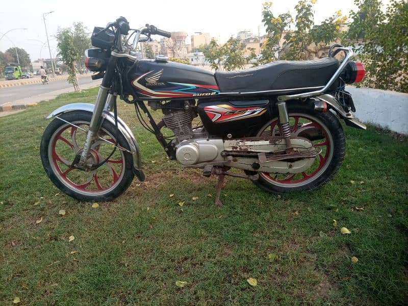 Honda CG 125 for sale 2019 Model with Alloy Rim 4