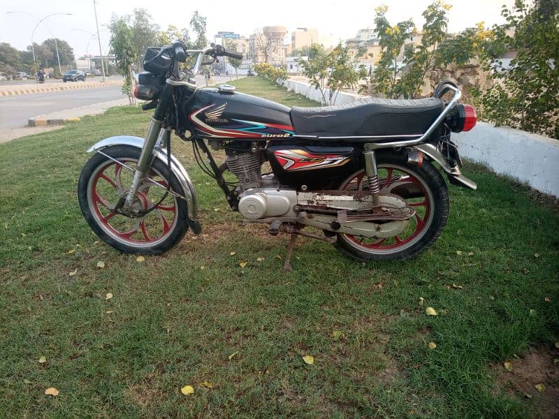 Honda CG 125 for sale 2019 Model with Alloy Rim 6