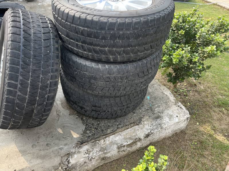 Land cruiser v8 rims amd tyres 1