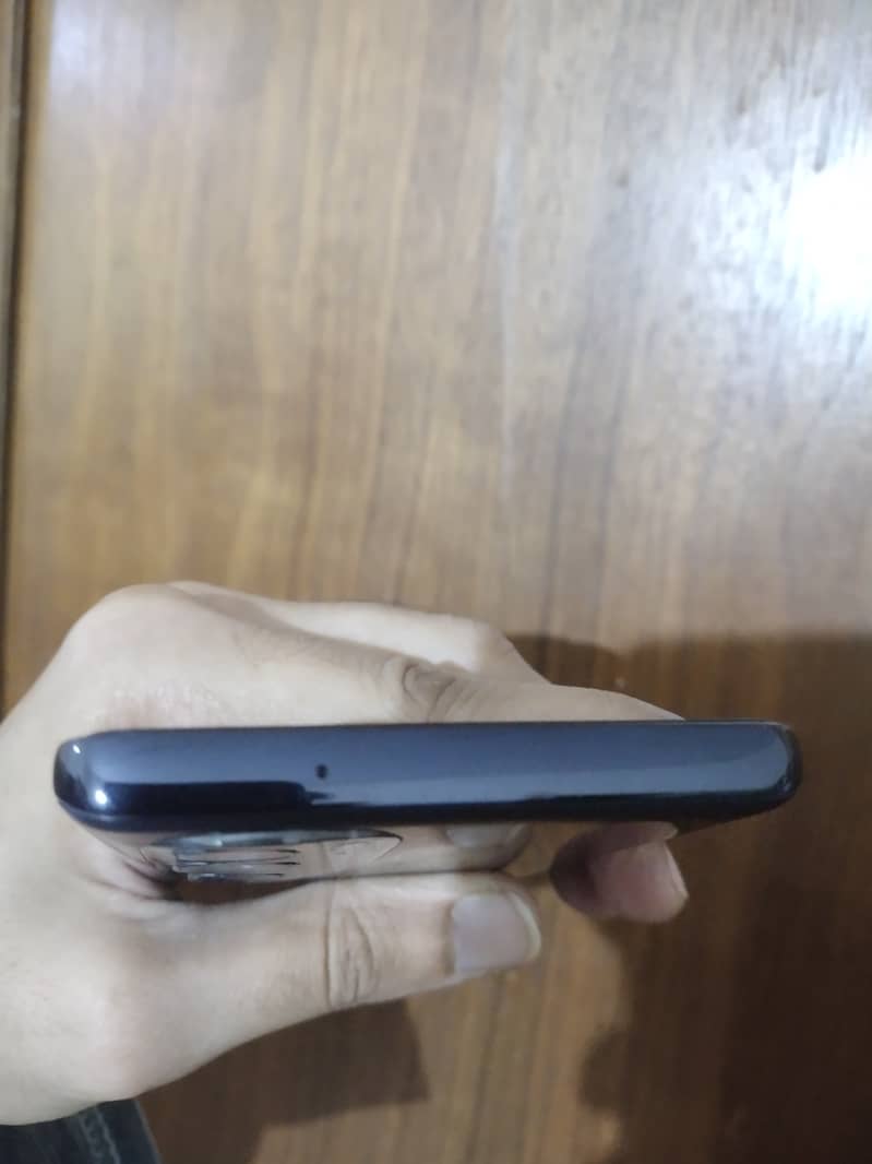 Motorola edge 30 pro 6