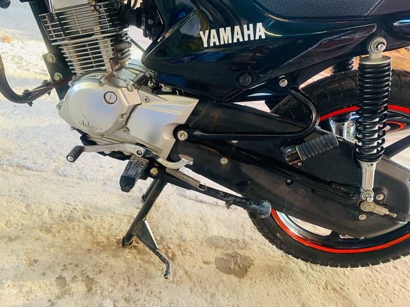 yamaha ybr 125G 9500 km chala geiune 10:10 condition Rawalpindi number 9