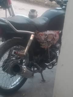 yamah junoon 2007 fully modified bike for pictures come watsapp