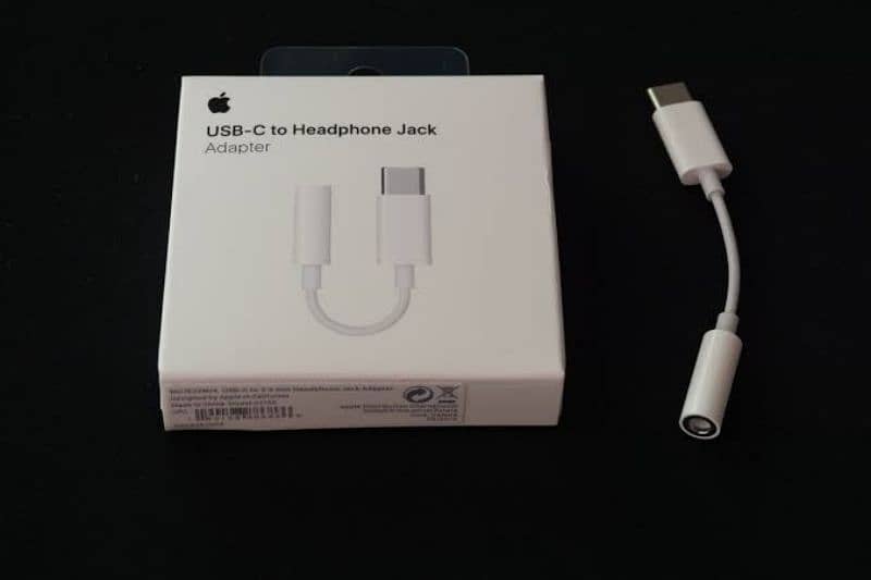 apple type c headphone jack 0