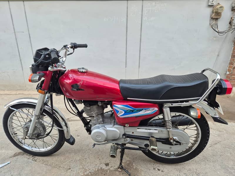 Honda CG 125 2022 3