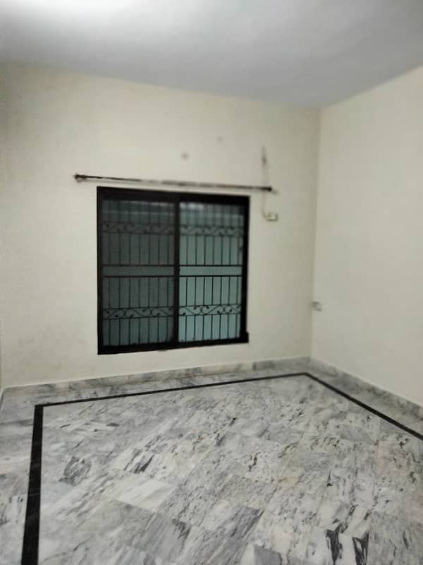 MIAN ESTATE OFFERS 10 MARLA MARBLE FLOORING LOWER PORTION FOR RENT FOR FAMILY 4