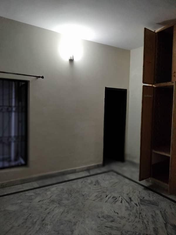 MIAN ESTATE OFFERS 10 MARLA MARBLE FLOORING LOWER PORTION FOR RENT FOR FAMILY 6