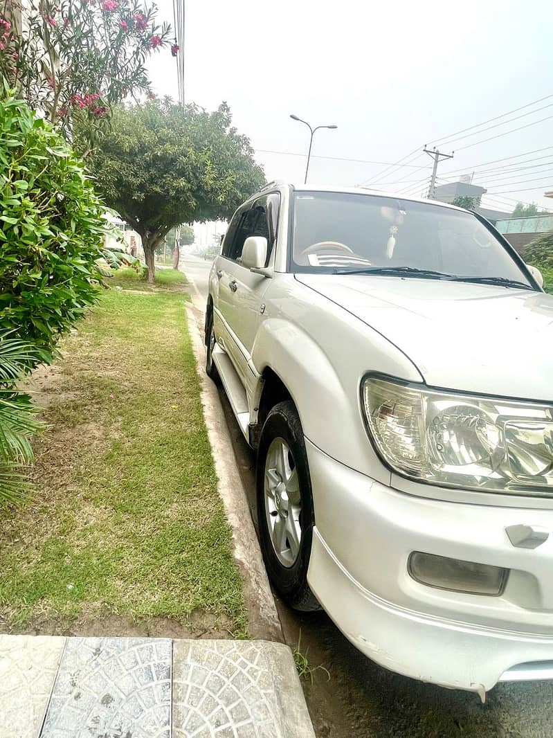 Toyota Land Cruiser VX Limited 4.7 1998 9