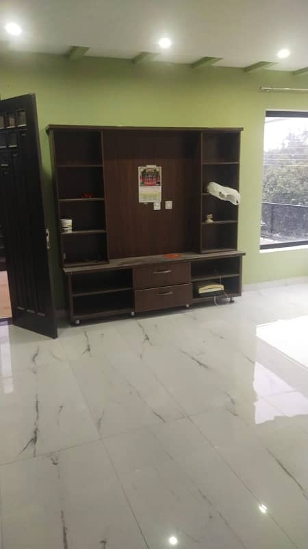 1 kanal upper portion available for rent 0