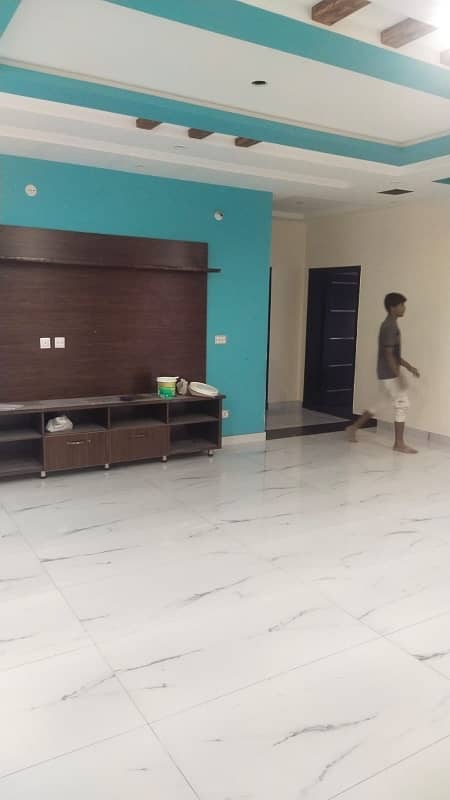 1 kanal upper portion available for rent 4