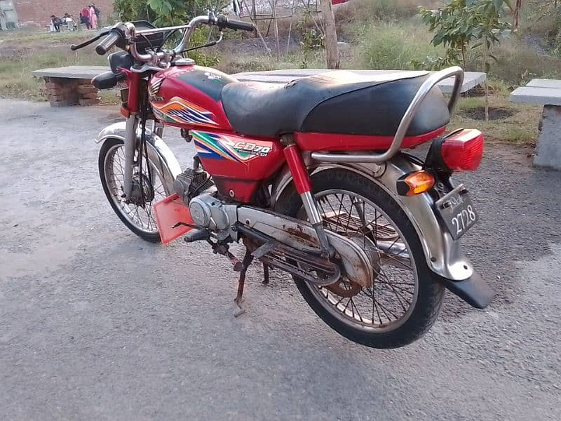 Honda CD 70 model 2019/20 03161737719 5