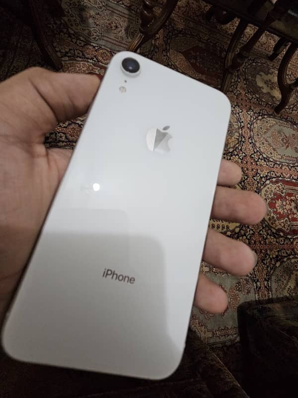 iphone xr 1