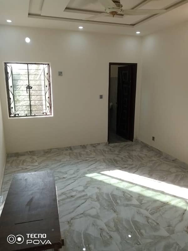 5 marla triple story house for sale with 6 bed house 10