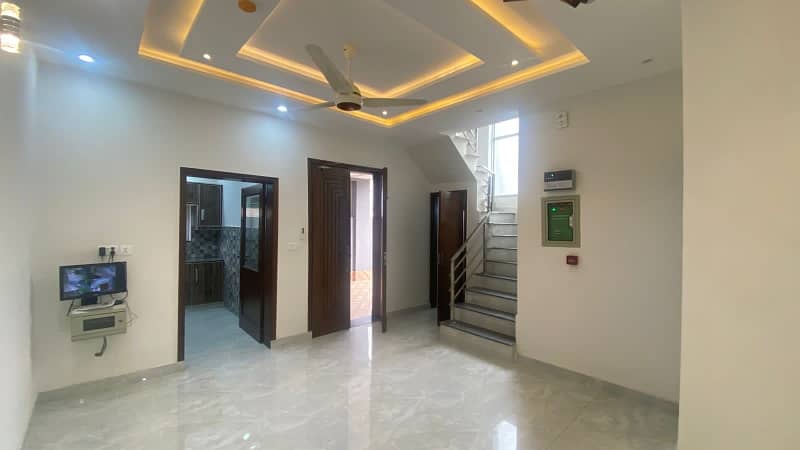 5 MARLA BRAND NEW HOUSE FOR RENT IN DHA RAHBAR PHASE 2 3