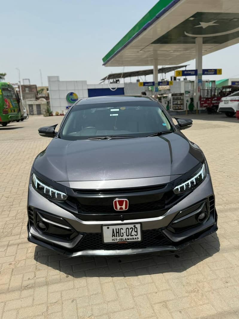 Honda Civic Oriel 1.8 i-VTEC CVT 2018 0