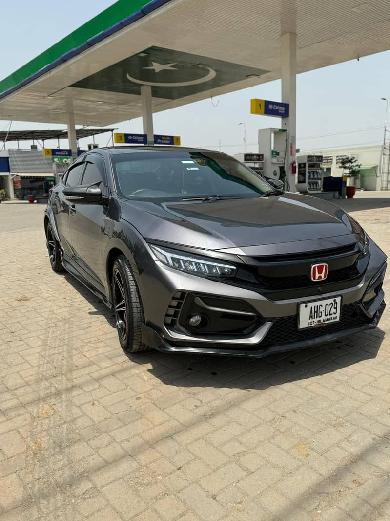 Honda Civic Oriel 1.8 i-VTEC CVT 2018 2