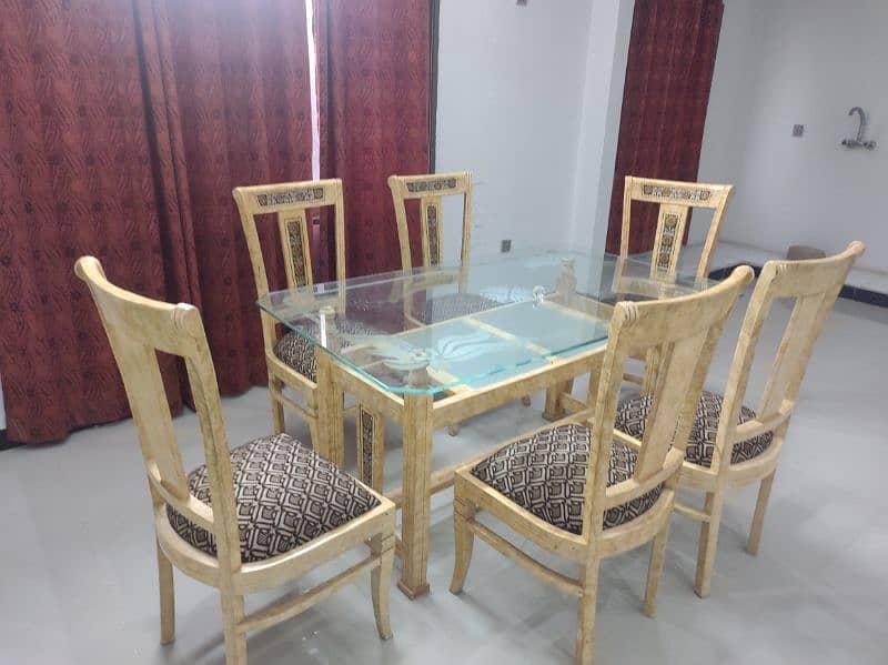 dining table for sale in a reasonable price 1