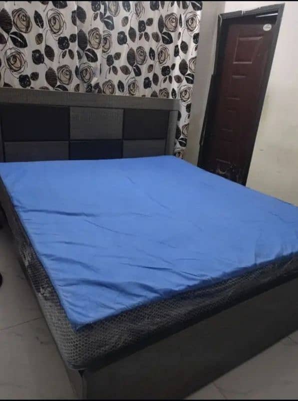 full size king bed with mattress and 3 wardrobe 0