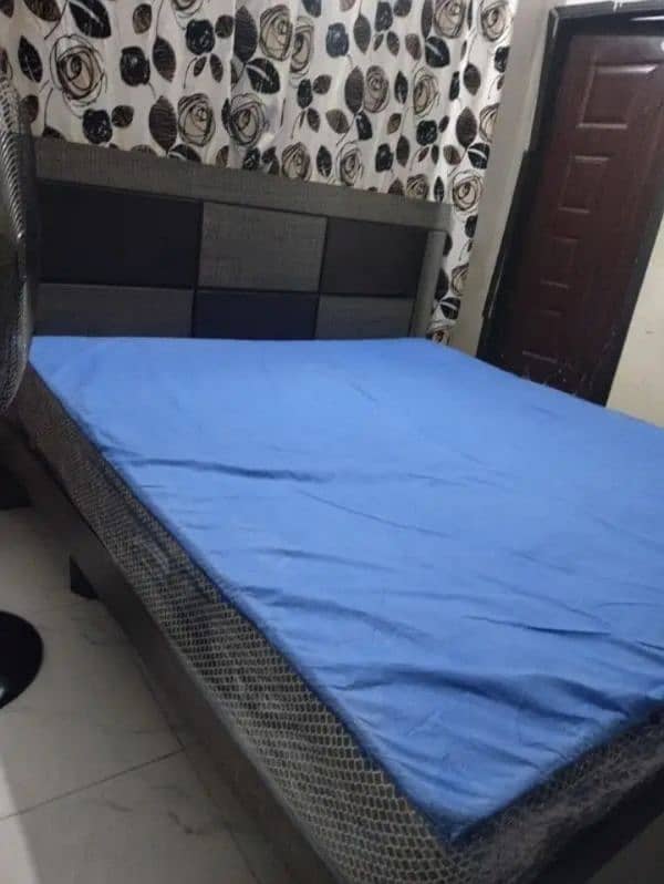 full size king bed with mattress and 3 wardrobe 1