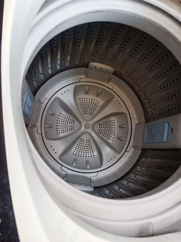 Haier automatic  washing machine for sale 3