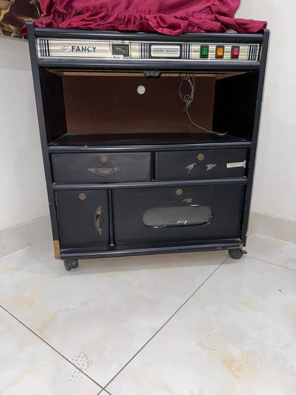 Crown TV with trolley for sale 7