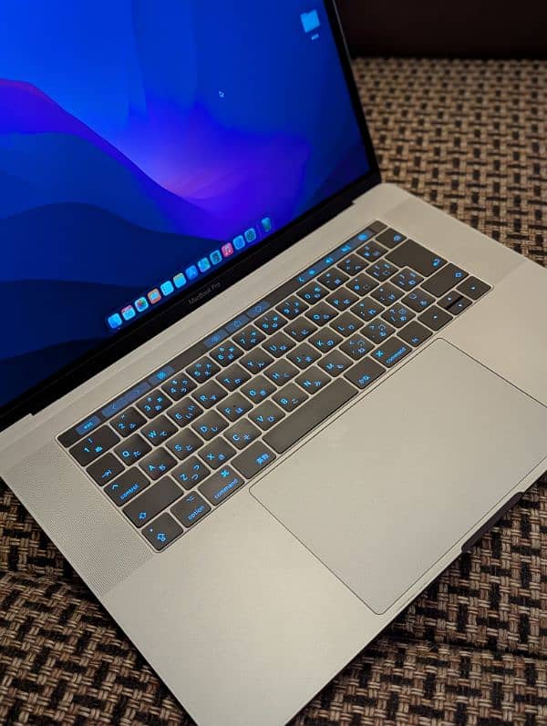 Macbook Pro 15 Inch 2016 512 GB 16 GB RAM Touch Bar 2