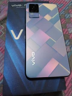 Vivo V21e with box charger