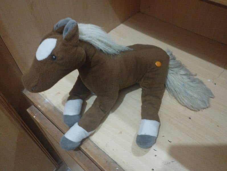 horse soft toy vary nice for kids new condition 0