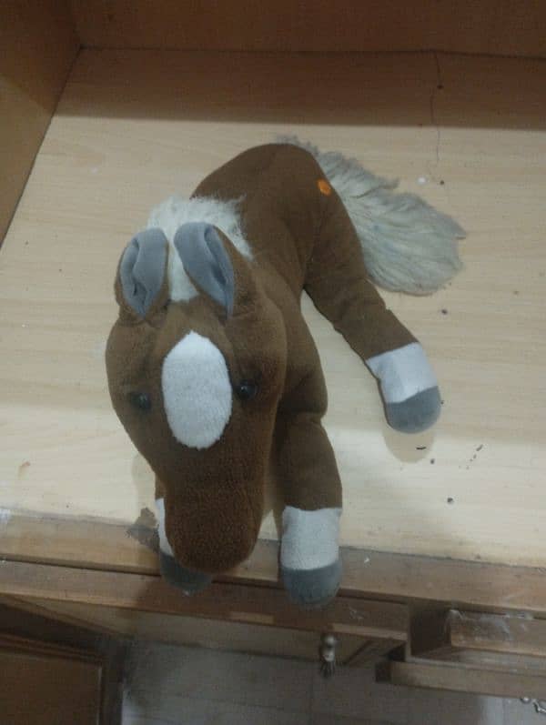 horse soft toy vary nice for kids new condition 1